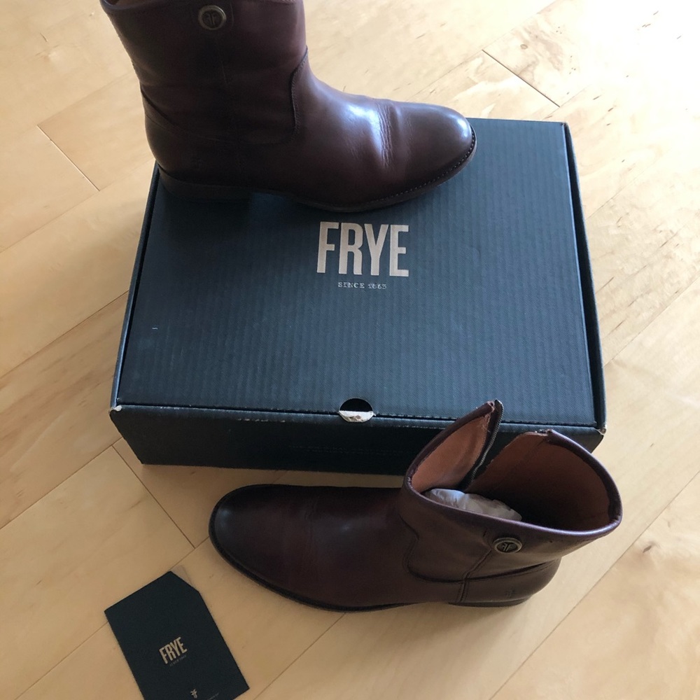 Frye Genuine Leather Boots - Picture 3 of 4
